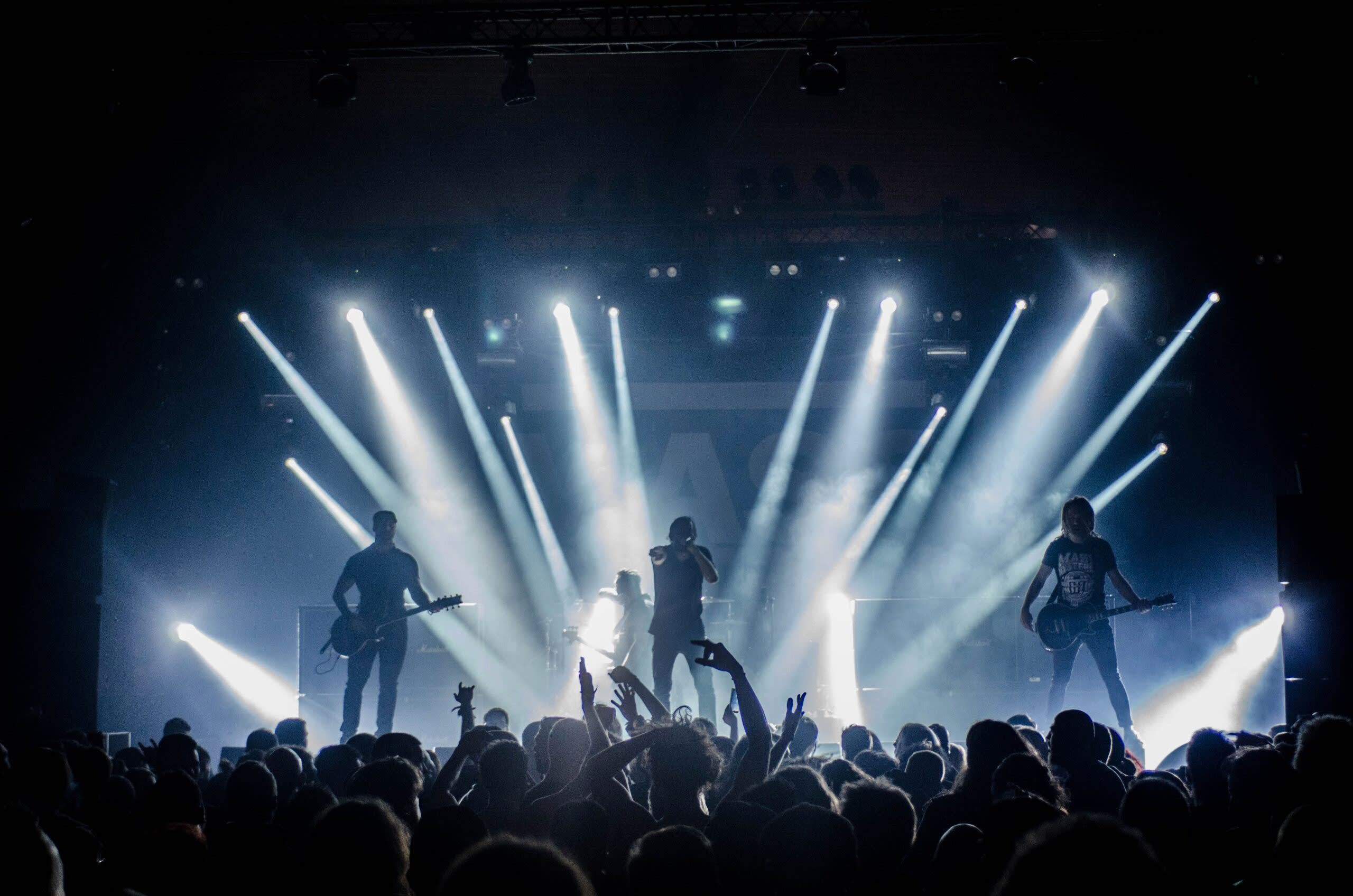 konserde evlenme teklifi